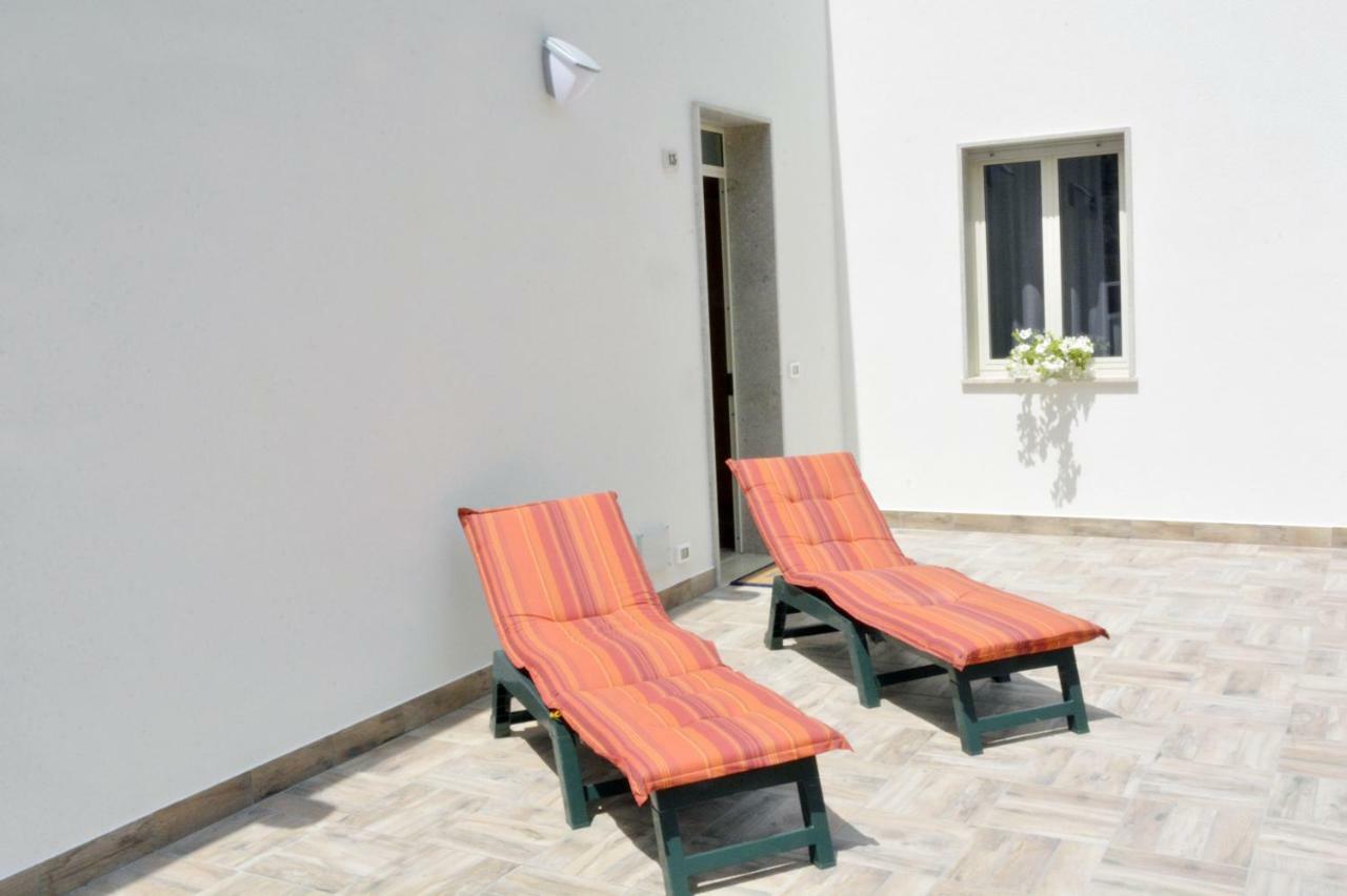 Casa Vacanza Tra Cielo E Mare Кустоначи Екстериор снимка